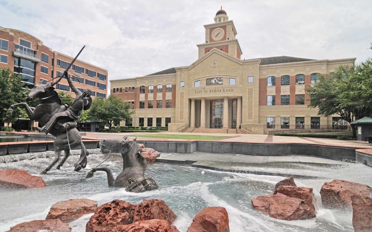 The City of Sugar Land Replaces Winocular Legacy System | Client Story